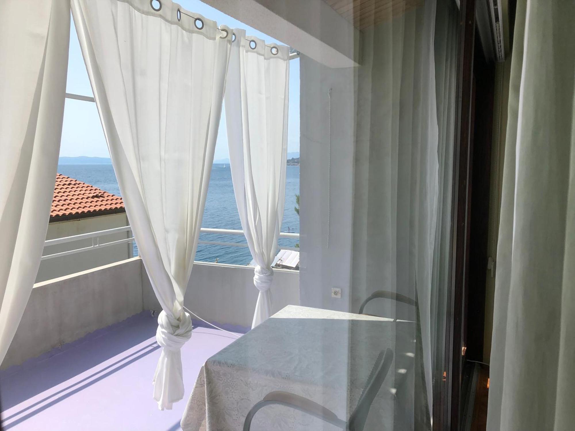 Apartments Leut Драшнице Экстерьер фото